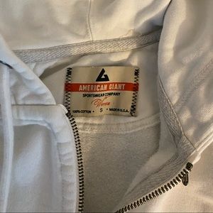 American Giant Women’s classic zip up hoodie.